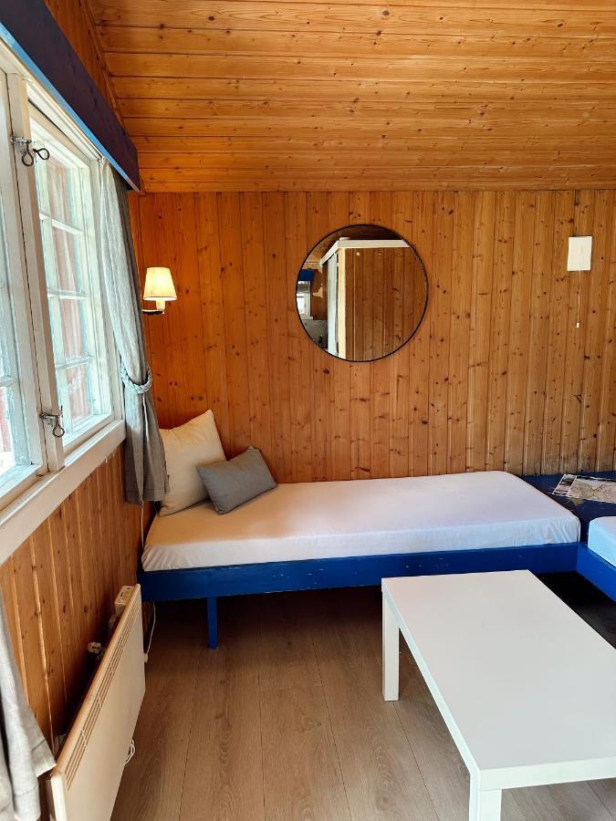 Loken Camping - Trivelig Og Idyllisk Ved Vannet Hotel Olden Ngoại thất bức ảnh